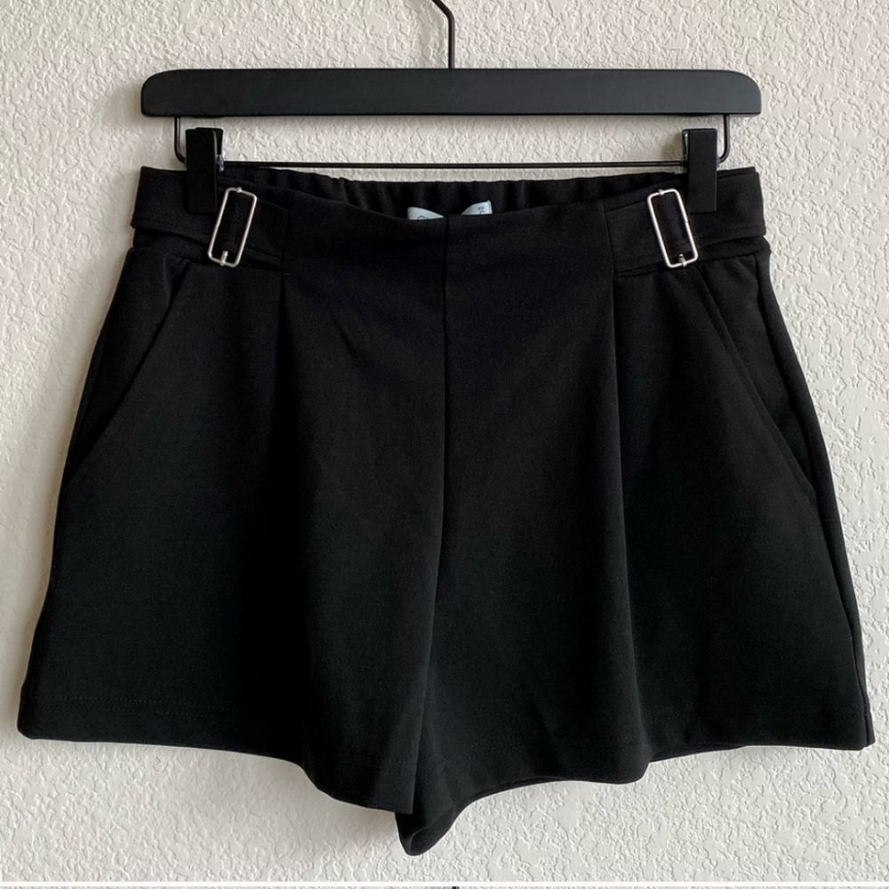 Ci Sono Black Dress Shorts Size Large Excellent Condition!